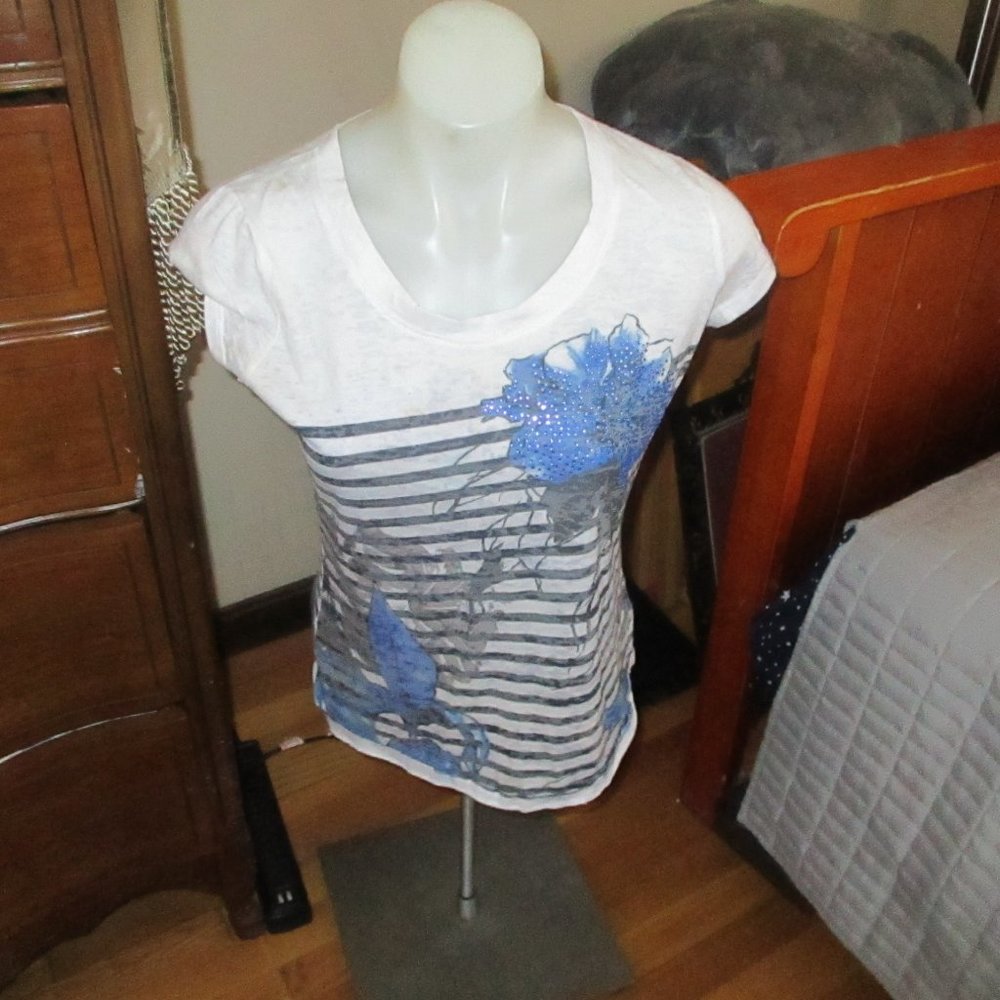 Cache' ladies top small light weight sequents